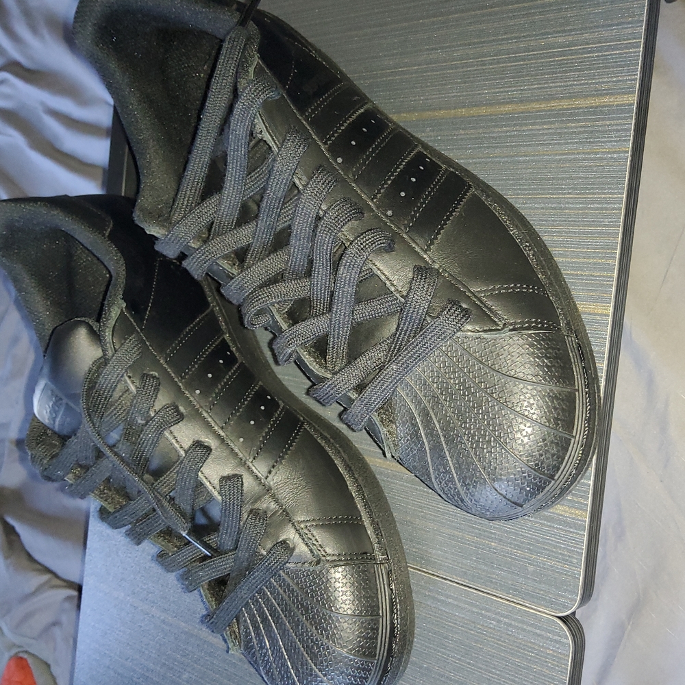Adidas shell toe